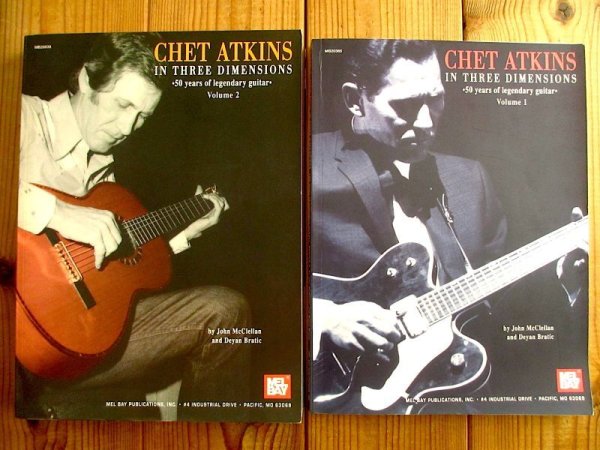 画像1: ２冊セット！■Chet Atkins / In Three Dimensions - 50 Years of Legendary Guitar Vol.1 & Vol.2 (1)