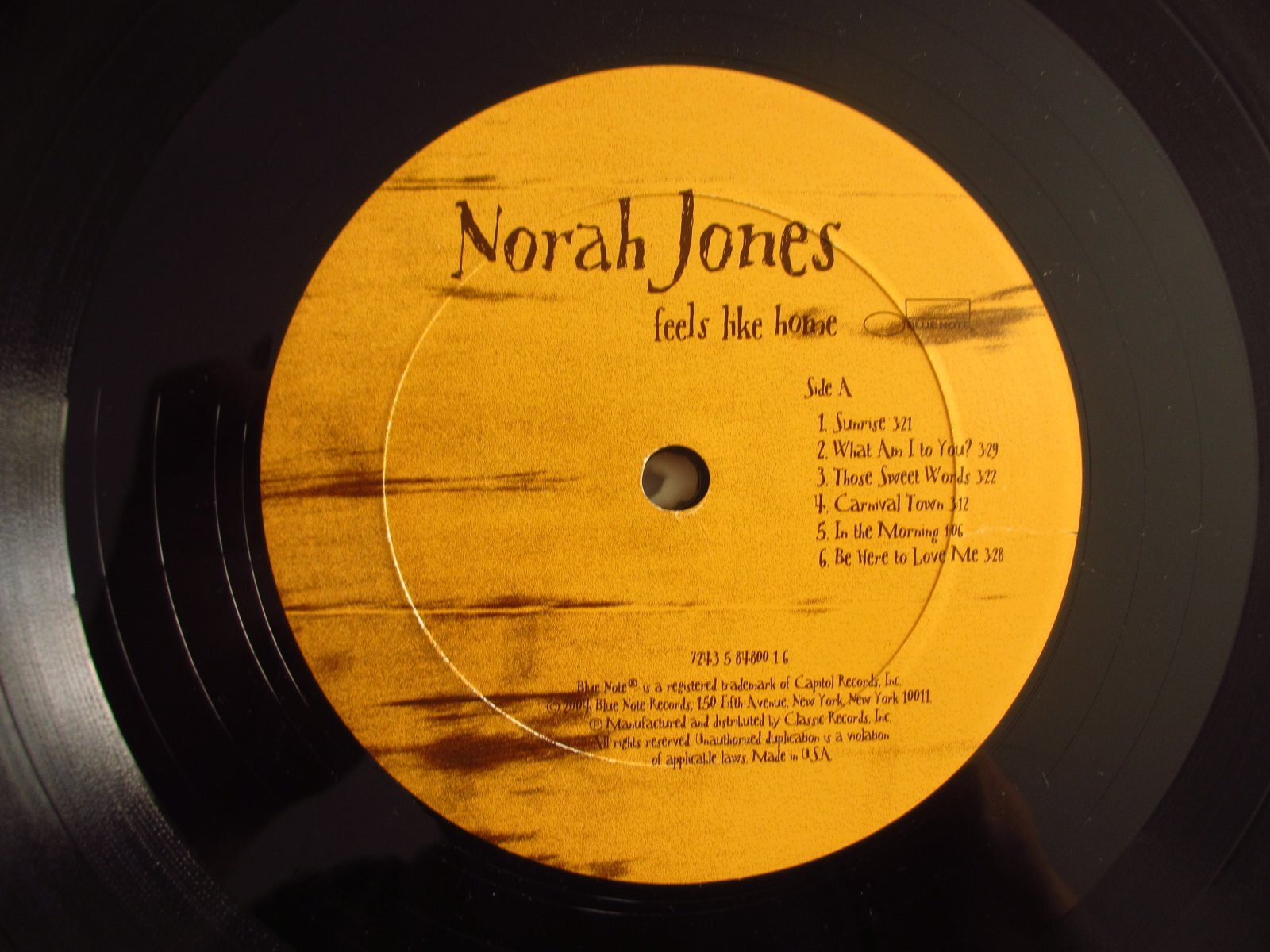 Norah Jones / Feels Like Home